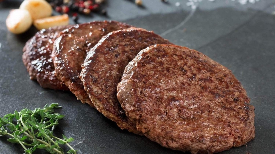 Tạo hình và chiên thịt