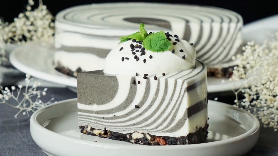 Bánh cheesecake mè đen