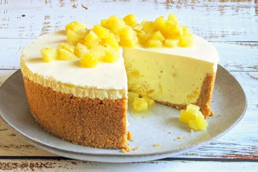 Bánh cheesecake dứa