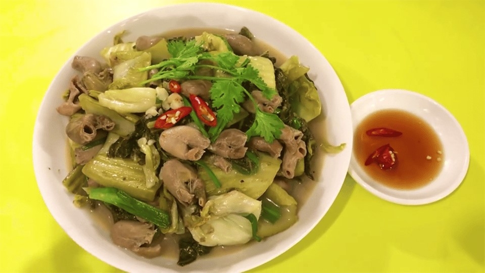 bao tử cá basa xào cải chua