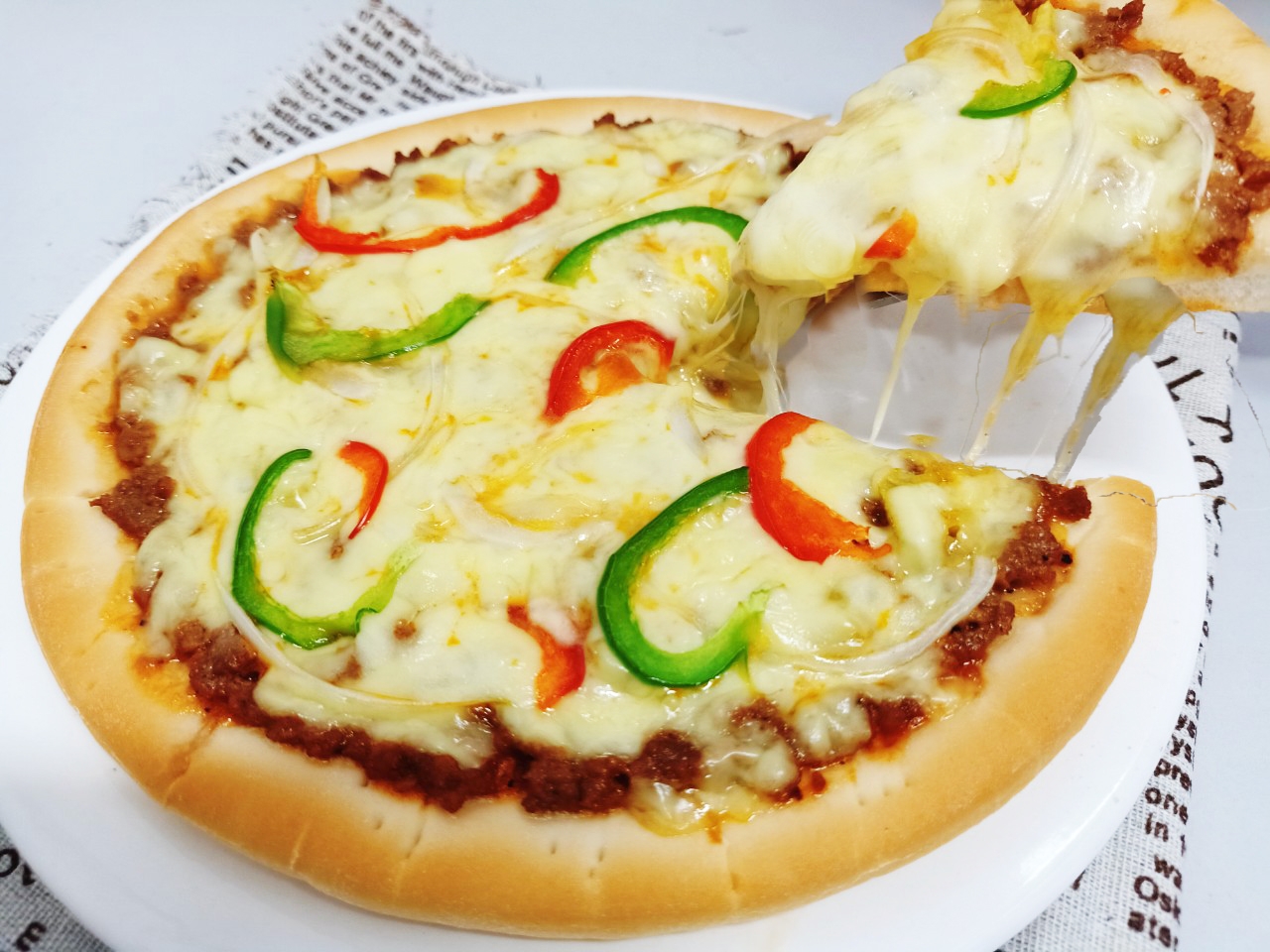 Pizza bơ tỏi kem phô mai