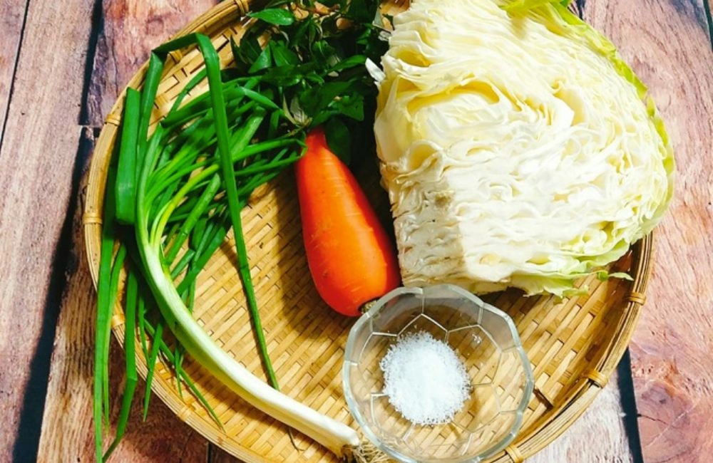 Nguyên liệu làm món bắp cải muối xổi