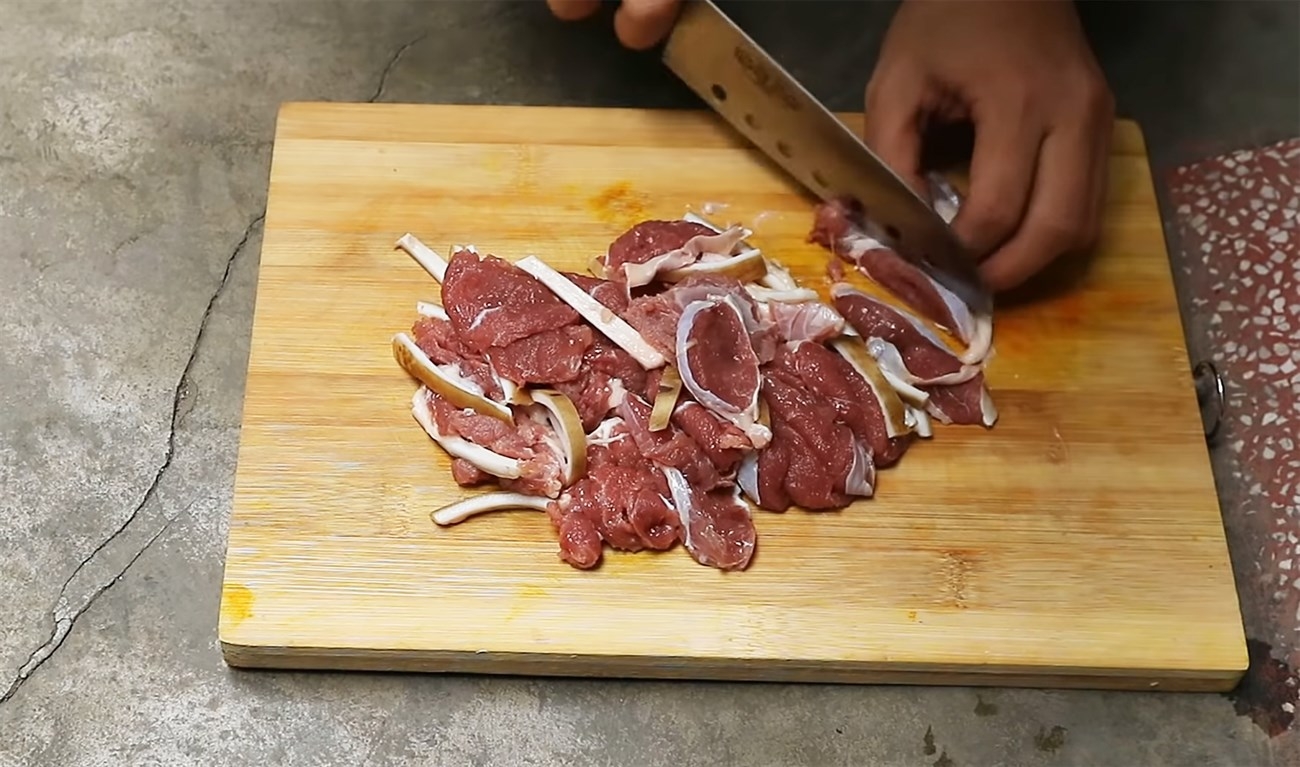 Thái mỏng thịt bê