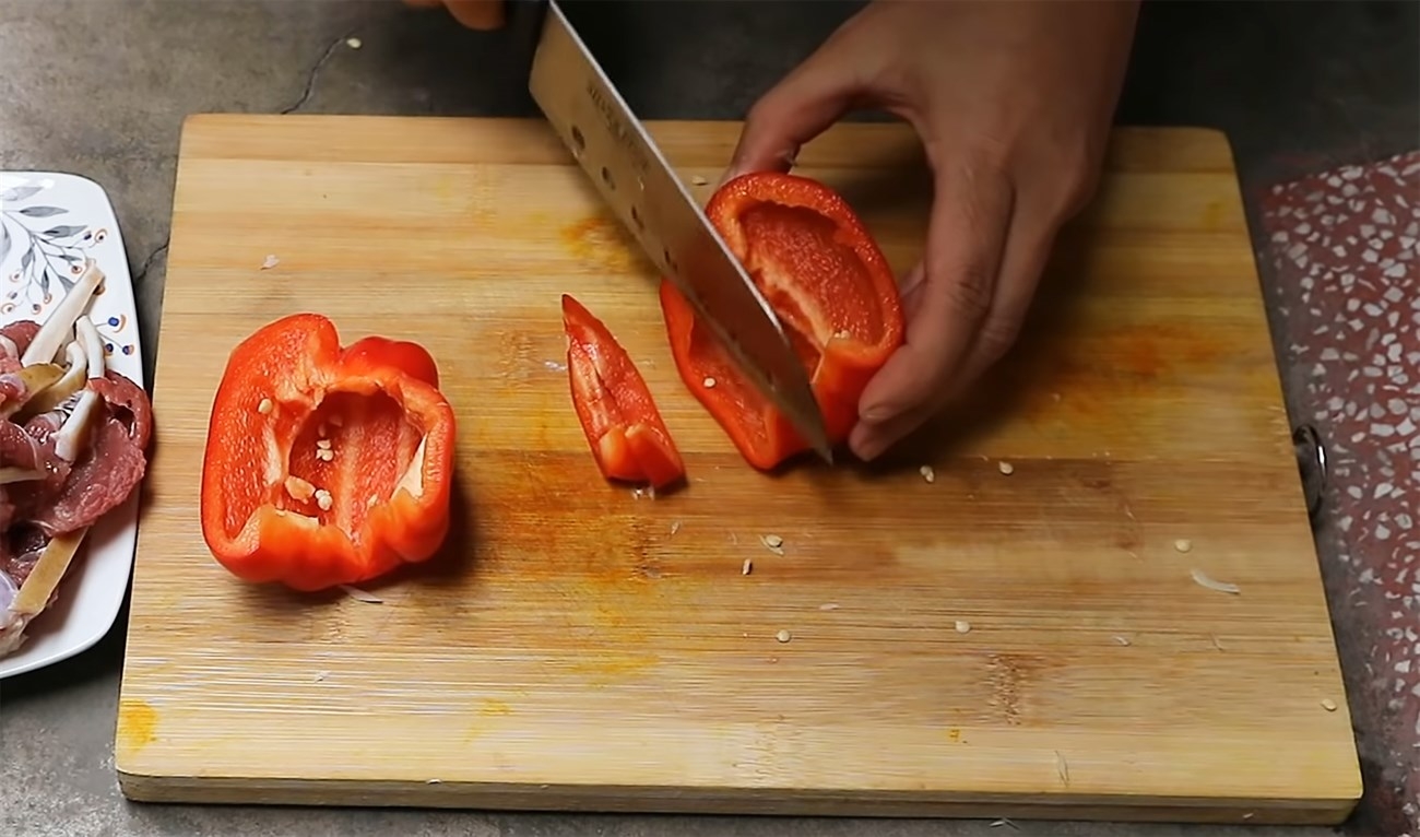 Ớt chuông cắt thành miếng