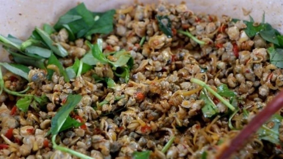 hến xào sa tế