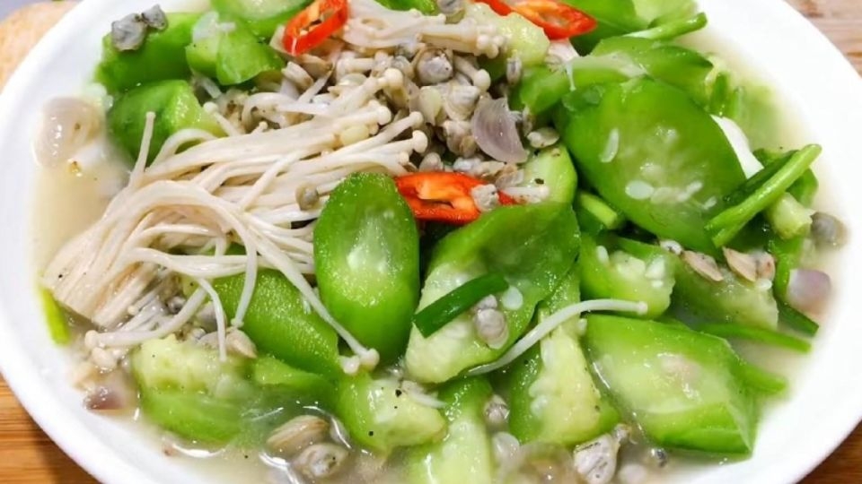 hến xào mướp