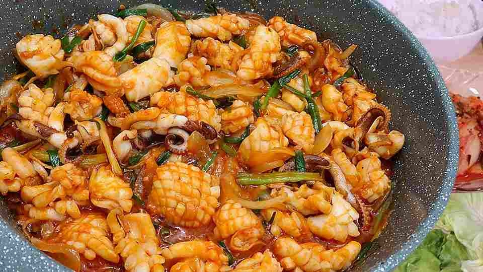 Nêm thêm gia vị cần thiết