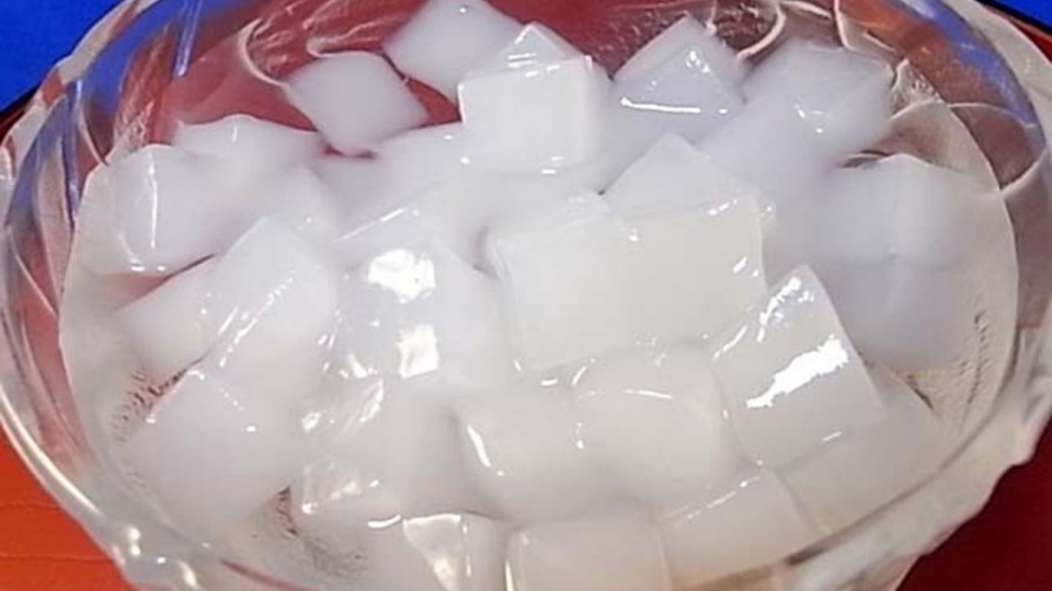 đồ ăn tuổi thơ - thạch dừa