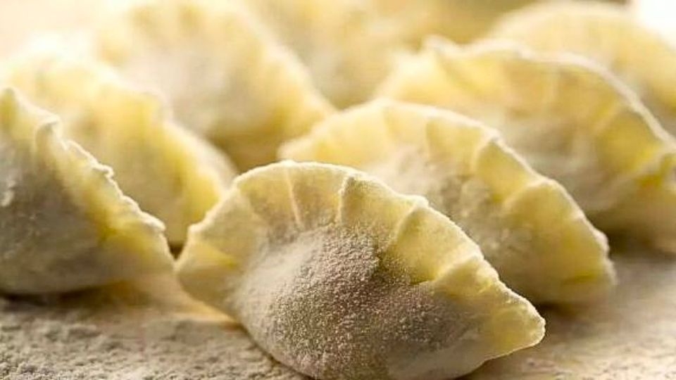 Phủ lớp bột mỏng giúp bảo quản bánh há cảo