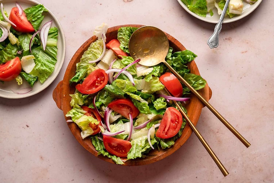 Lợi ích khi ăn salad rau xà lách