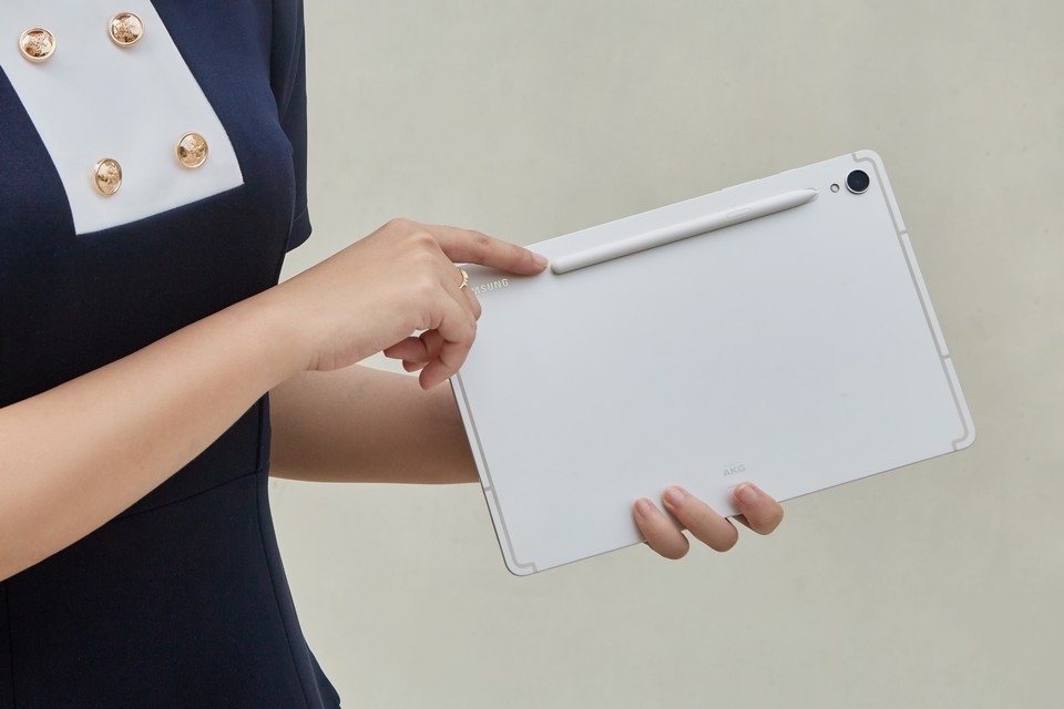 Cảm nhận sau 3 tháng trải nghiệm Samsung Galaxy Tab S9: Đa nhiệm dễ dàng, sử dụng tiện lợi, là người bạn đồng hành tuyệt vời cho công việc sáng tạo nội dung (ảnh 4)