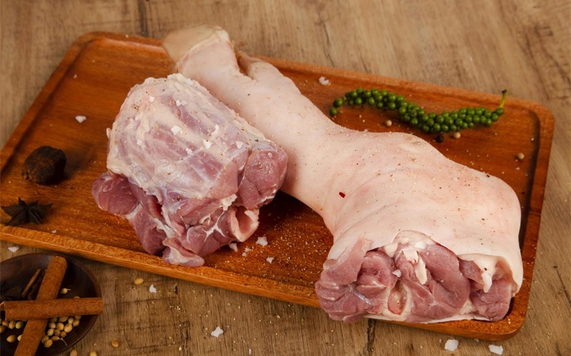 Chân giò luộc - Hình 1