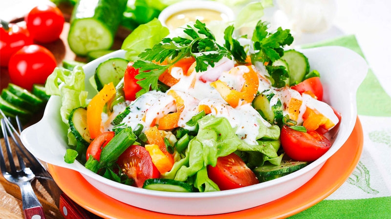 Những mẹo hay để làm salad ngon