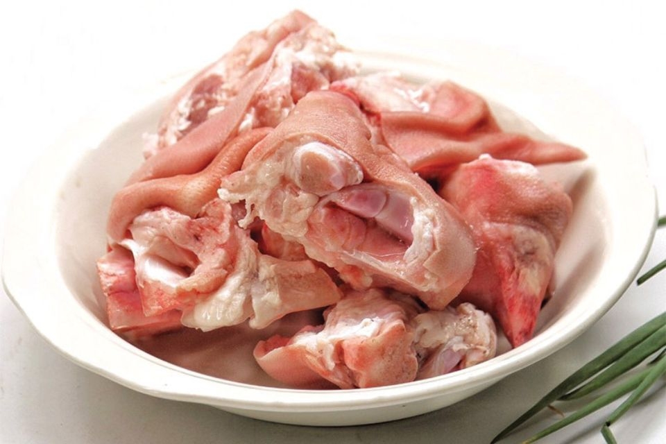 Chân giò hầm thuốc bắc 2