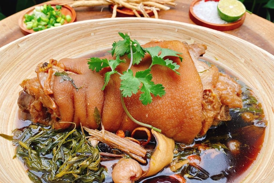 Chân giò hầm thuốc bắc 5