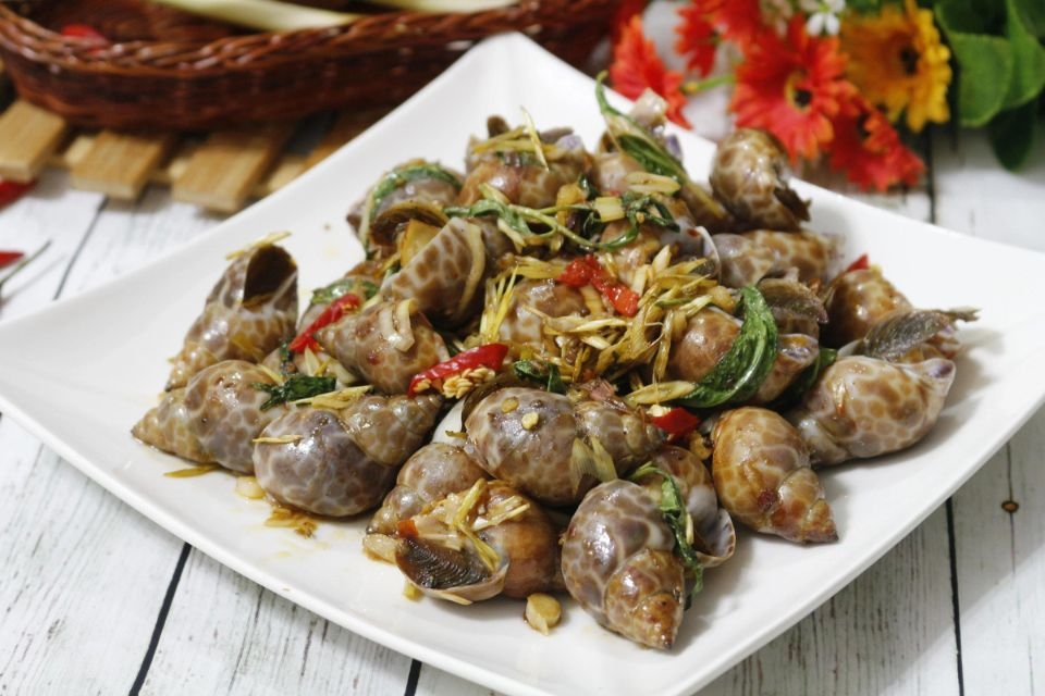 Ốc xào sả ớt 4