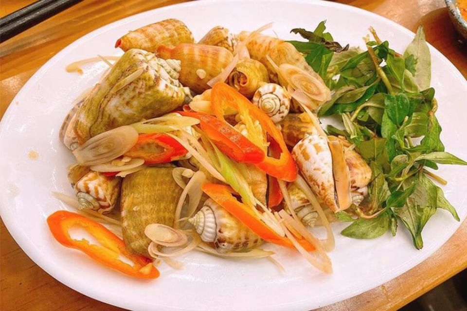 Ốc xào sả ớt 6