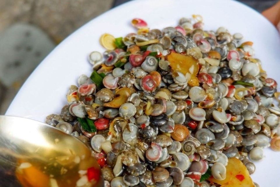 Ốc xào sả ớt 7