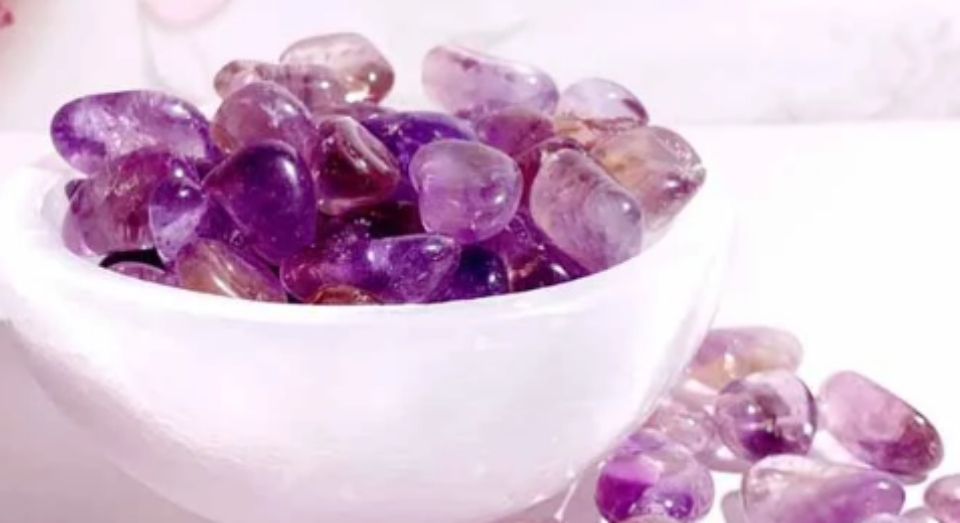 Đá quý thích hợp với cung Song Tử