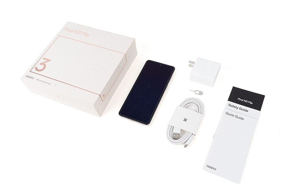 Trên tay OPPO Find N3 Flip (ảnh 2)