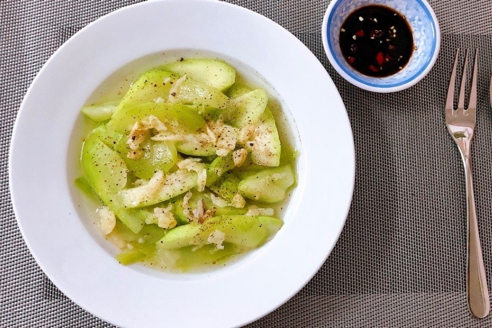 Bầu xào tỏi thơm ngon