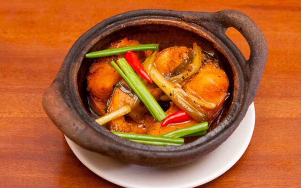 Cá dứa kho nước dừa