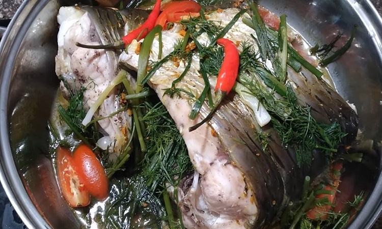 Hấp cá trắm với bia