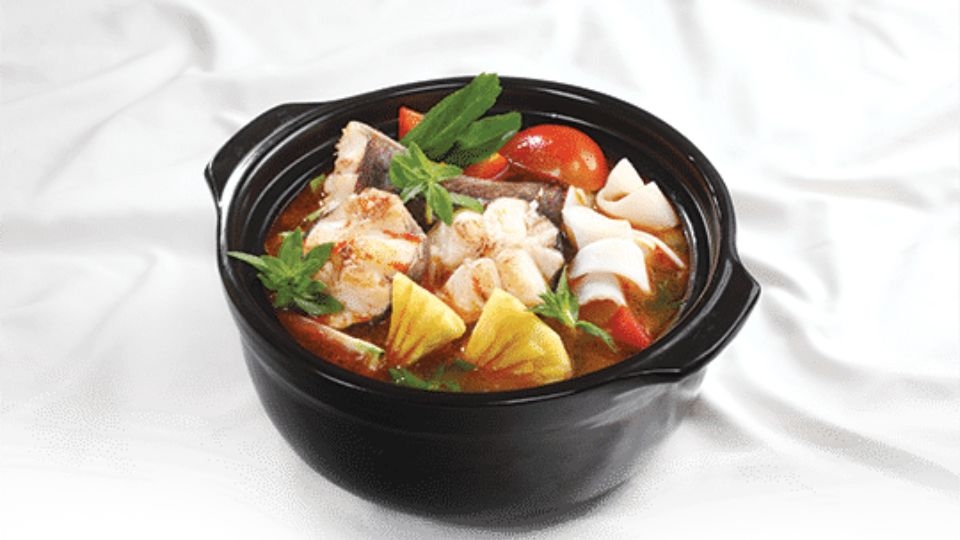 Món lẩu cực kỳ hấp dẫn, chua chua ngọt ngọt