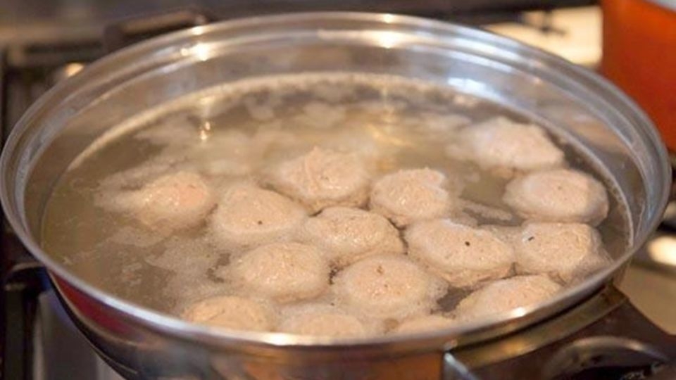 Bò chín và nổi lên mặt nước là đạt tiêu chuẩn