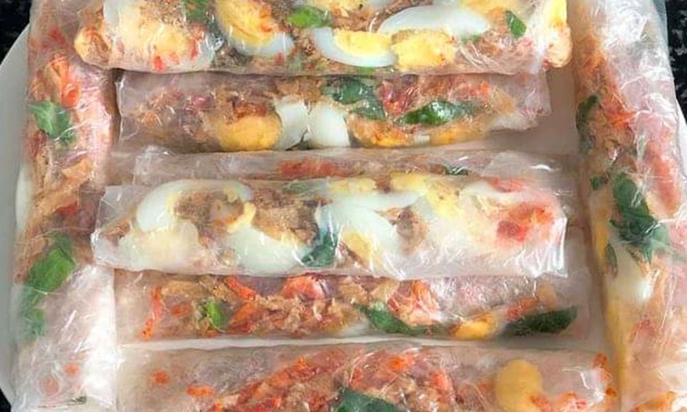 Bánh tráng cuộn trứng ngon