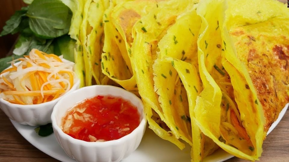 cách pha bột bánh xèo 3