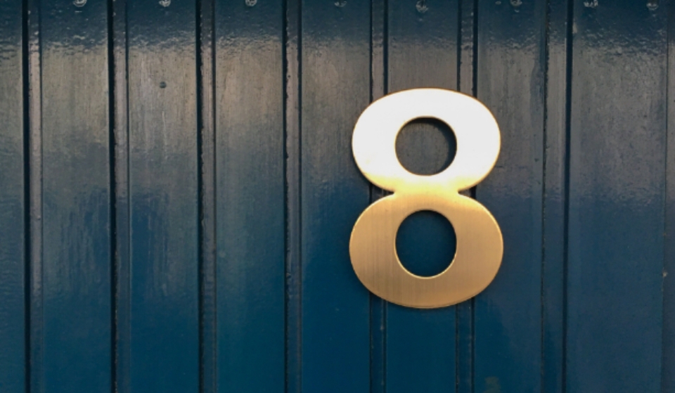 Năm cá nhân số 9 với người sở hữu số chủ đạo là 8