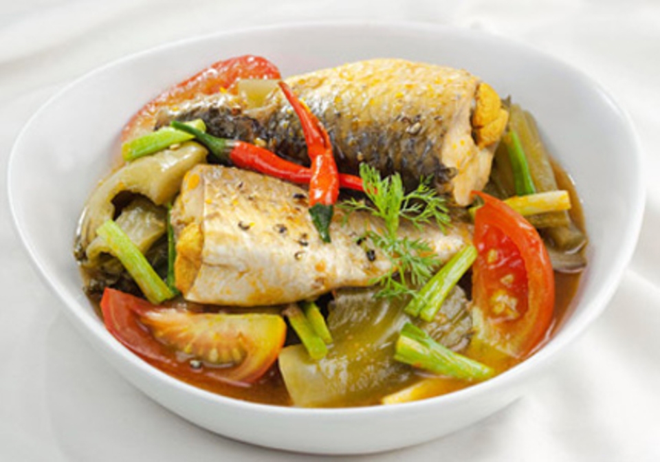 Món cá đối kho dưa cải vô cùng hấp dẫn