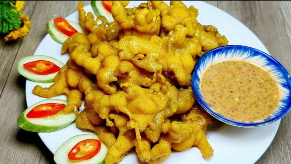 chân gà ủ muối