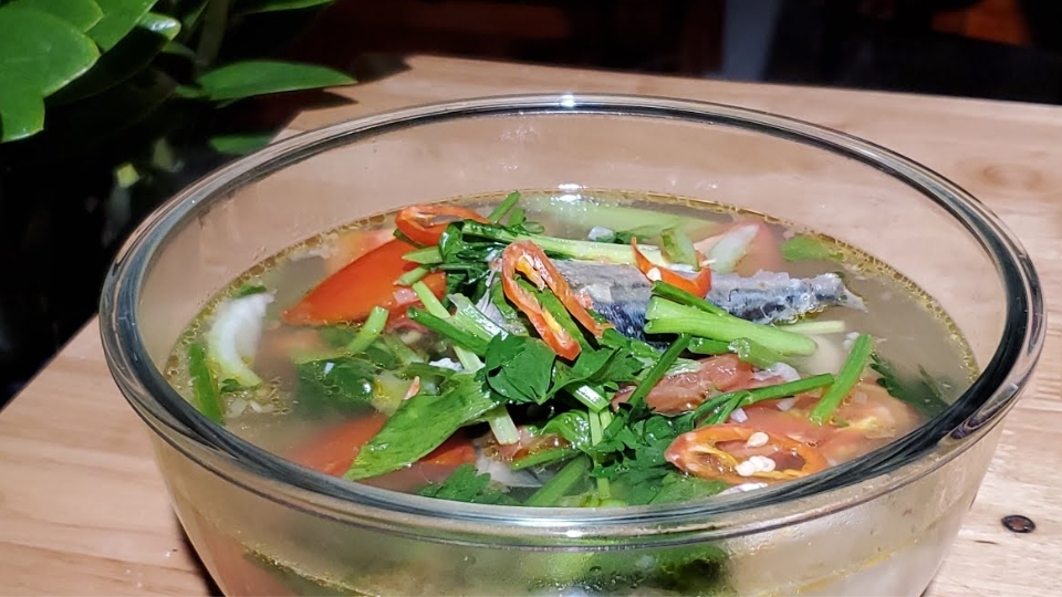Món canh này mà được chan cùng với chút cơm trắng vào những ngày mùa hạ oi bức thì thật đúng là ngon phải biết