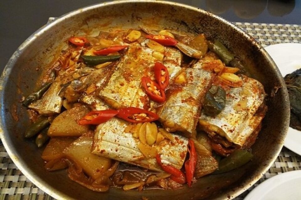 Cá hố kho ớt bột