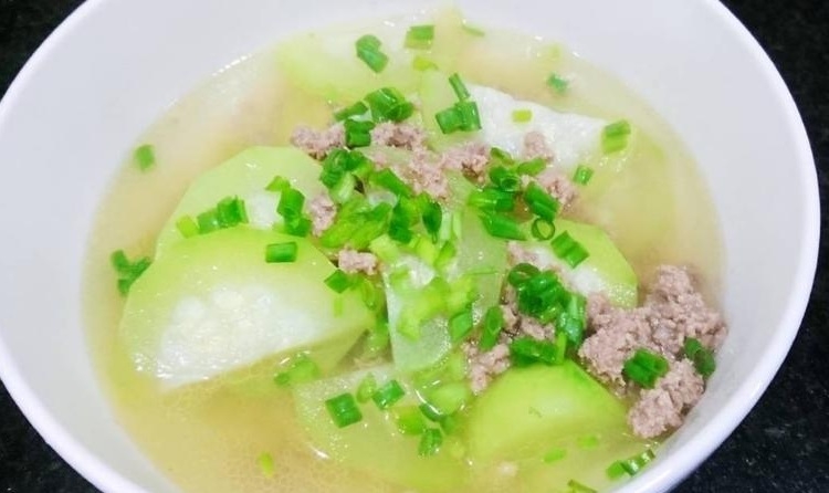 Canh bí đao nấu thịt băm