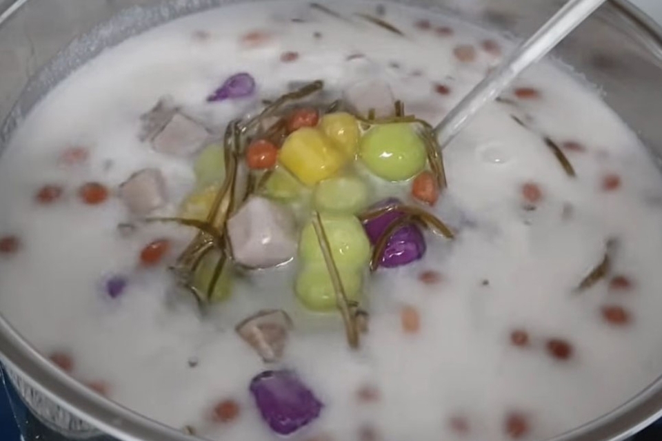 Cách nấu chè bà ba chuẩn vị nam bộ