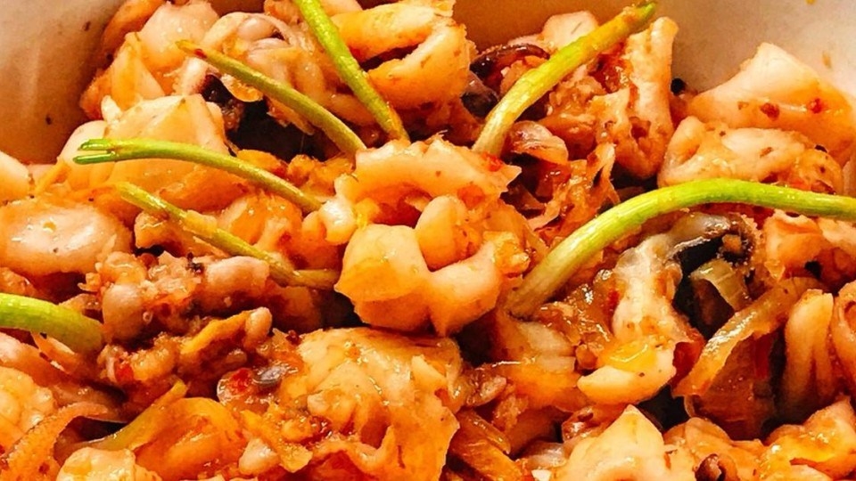 Mực xào sa tế kích thích vị giác