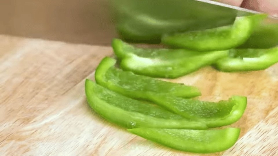 Sơ chế ớt chuông