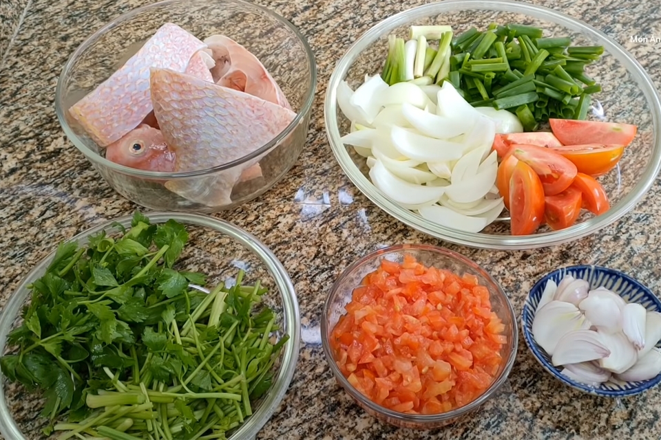 Nguyên liệu làm cá diêu hồng nấu ngót (Cách 2)