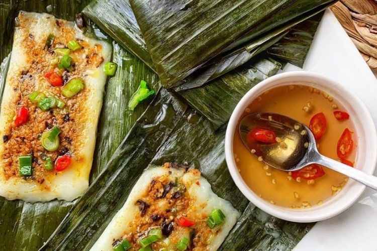Món bánh nậm ăn kèm nước mắm đậm đà, chuẩn vị