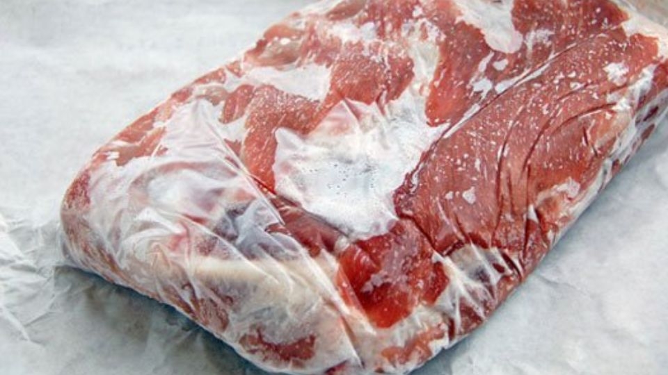 thịt đông lạnh