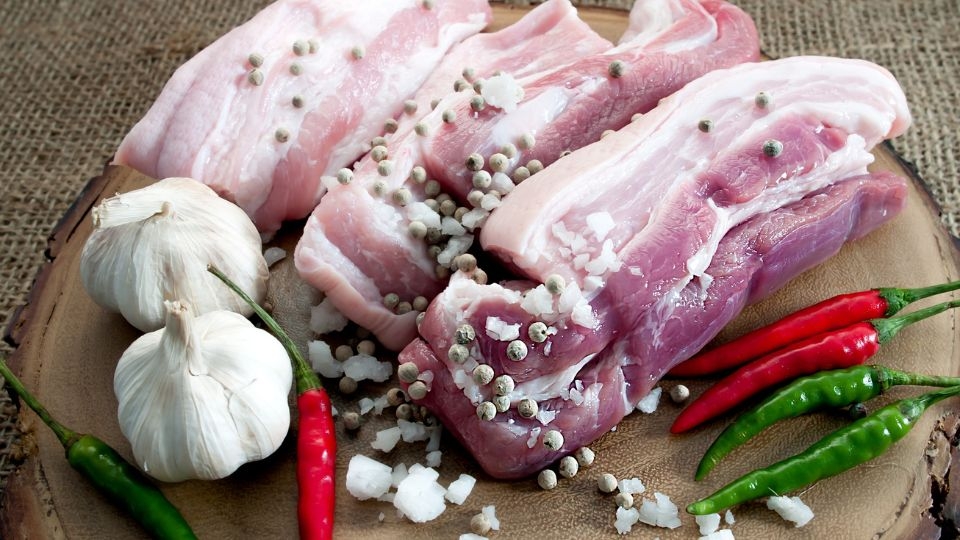 Các nguyên liệu cần chuẩn bị để làm thịt chiên