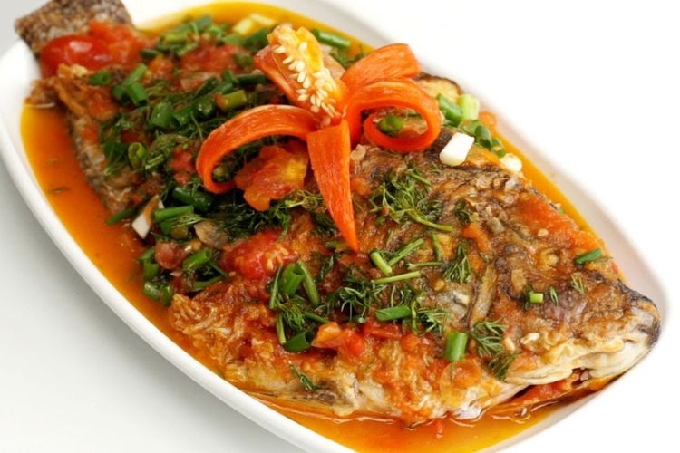 Cá rô phi chiên sốt cà chua mới lạ