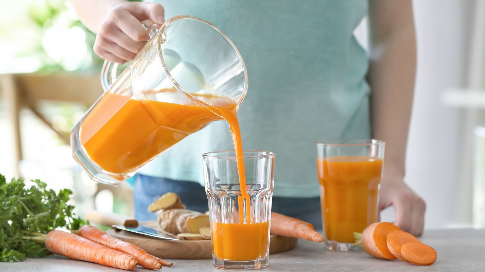 Cách làm nước ép dứa cà rốt giải nhiệt cơ thể hiệu quả ngày hè 5