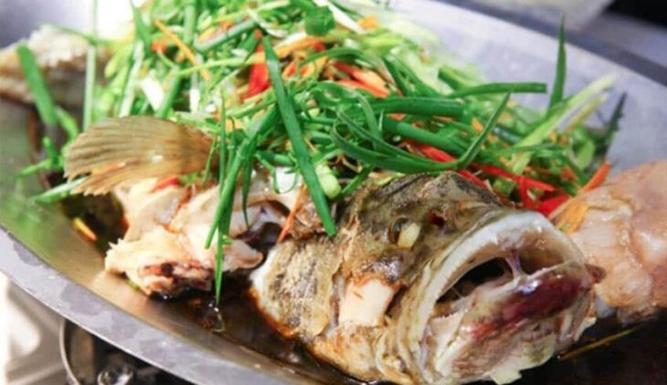 Cá tầm hấp xì dầu đơn giản và thơm ngon