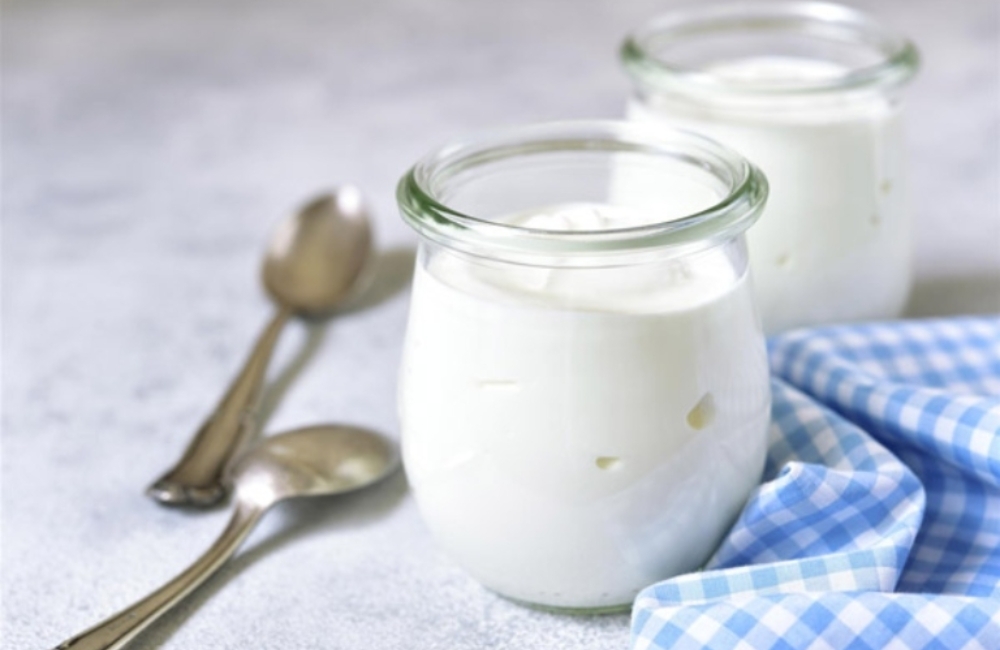 Hoàn thành cách làm sữa chua bằng sữa tươi (ủ dưới ánh nắng mặt trời)