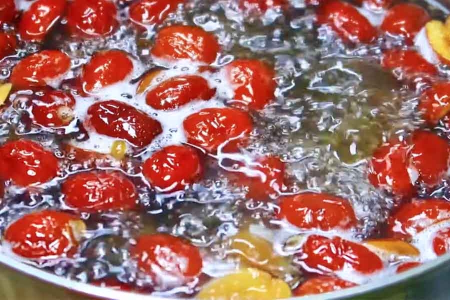 Các bước cuối trong cách nấu sâm bổ lượng