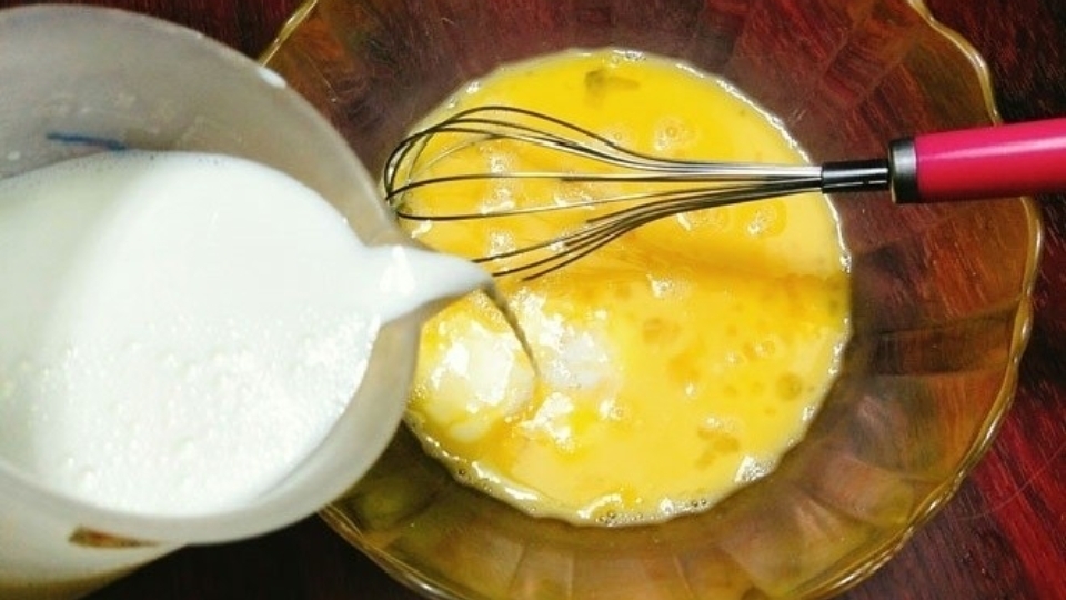 cách làm kem flan 16